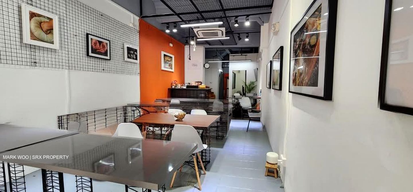 Jalan Besar (D8), Office #571672201